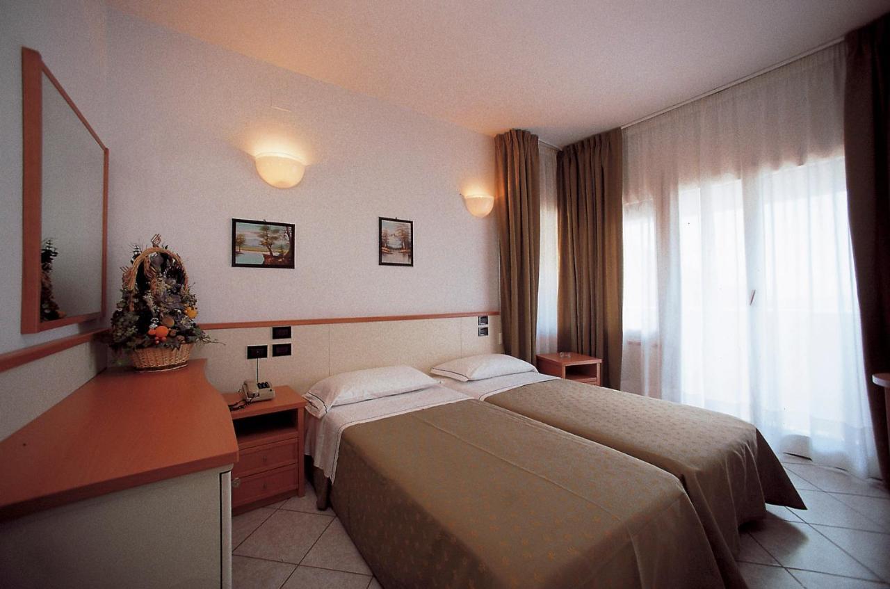 Hotel degli Ulivi Vieste Esterno foto